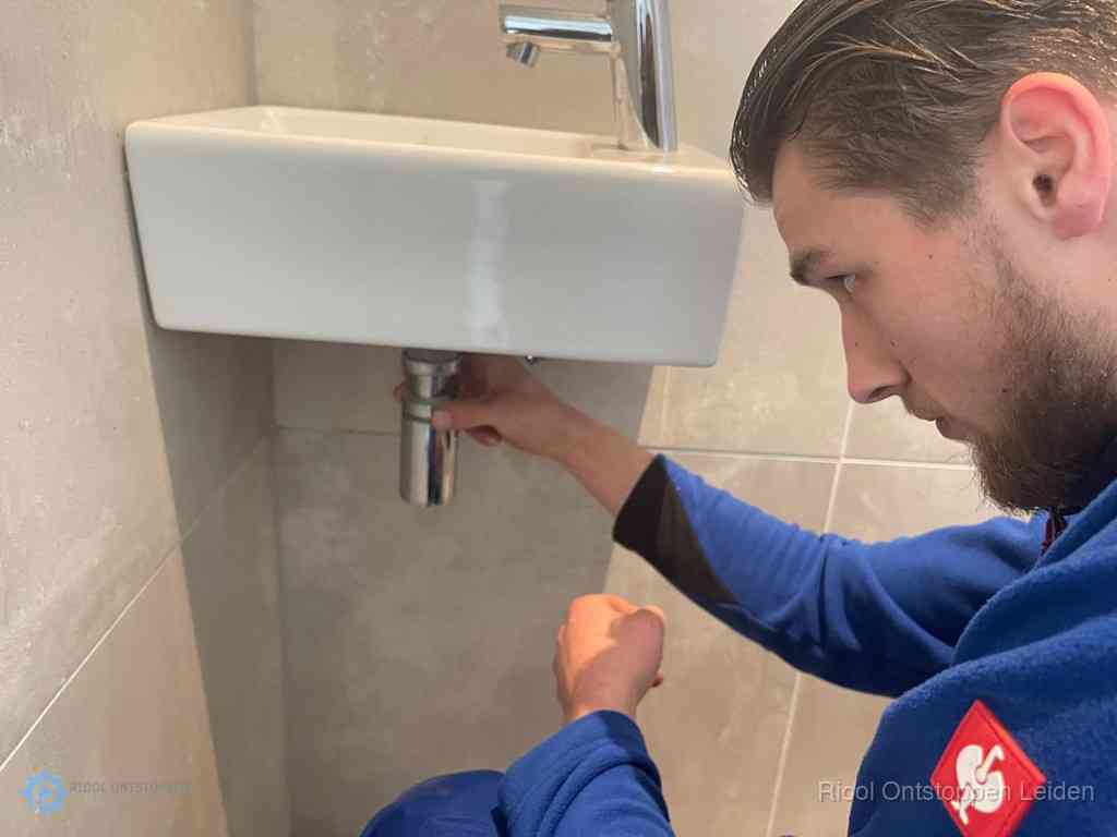 Wastafel Ontstoppen Leiden